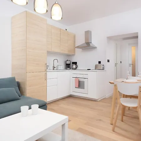 Apartment Royal Park By Renters